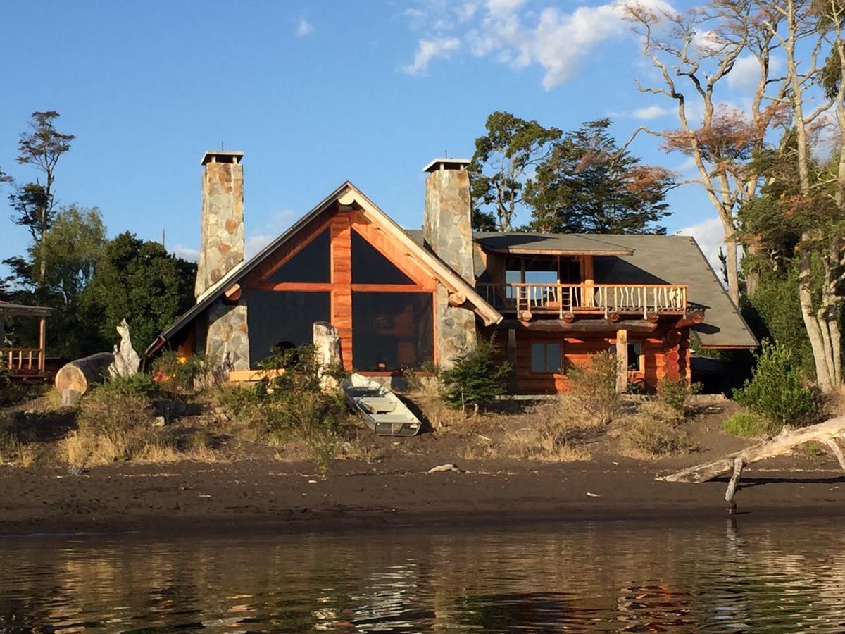 Blockhouse Lodge Puerto Clocker ภายนอก รูปภาพ
